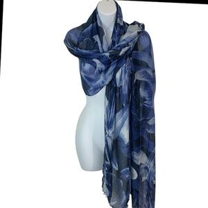 BANANA REPUBLIC Northern Fl Print Elegant Blue Floral Fringe End Scarf